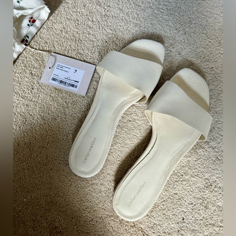 Joey Asymmetrical Flat Slide - White
